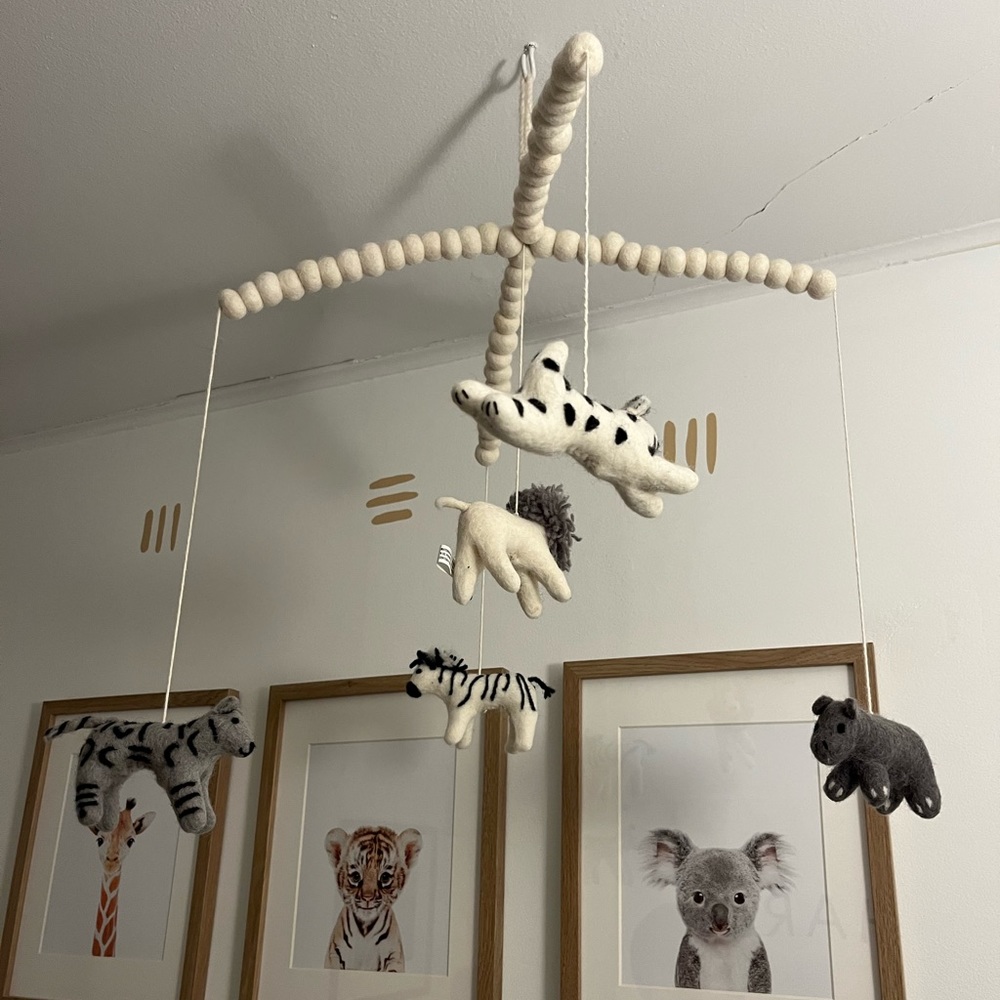 Pottery Barn Kids Safari Animals Felted Mobile Nursery Decor